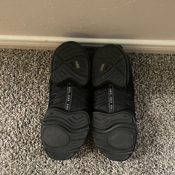 Boost Mesh Split Sole Dance Sneakers - Picture 6 of 7